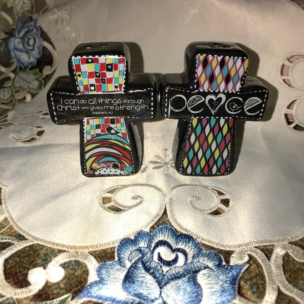 Ceramic cross magnetic salt & pepper shakers